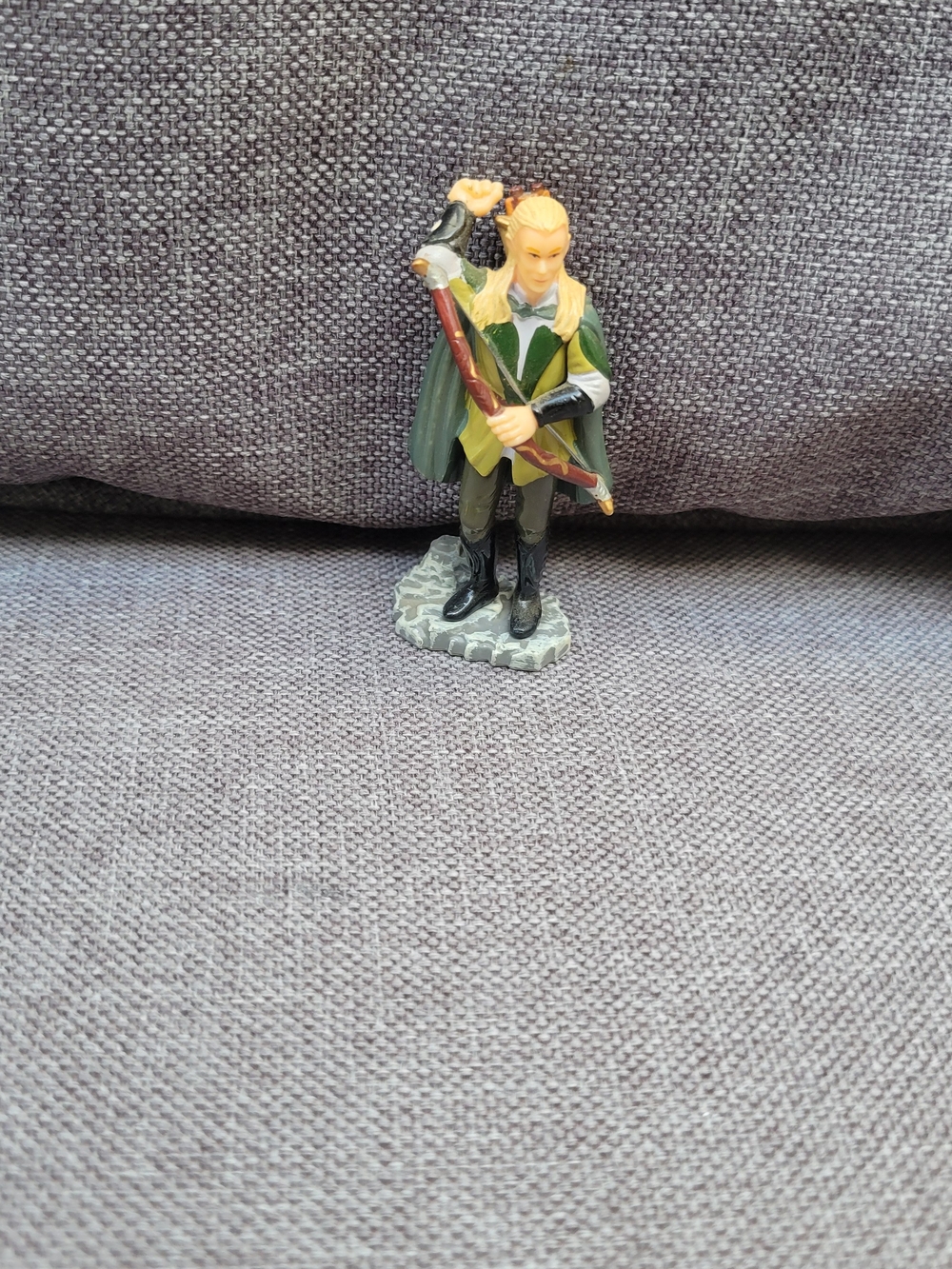 vintage hand-painted Legolas miniature figurine from The Lord of the Rings